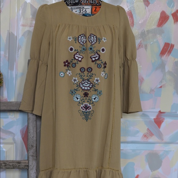 Gorgeous embroidered mustard yellow dress!! - Picture 2 of 8